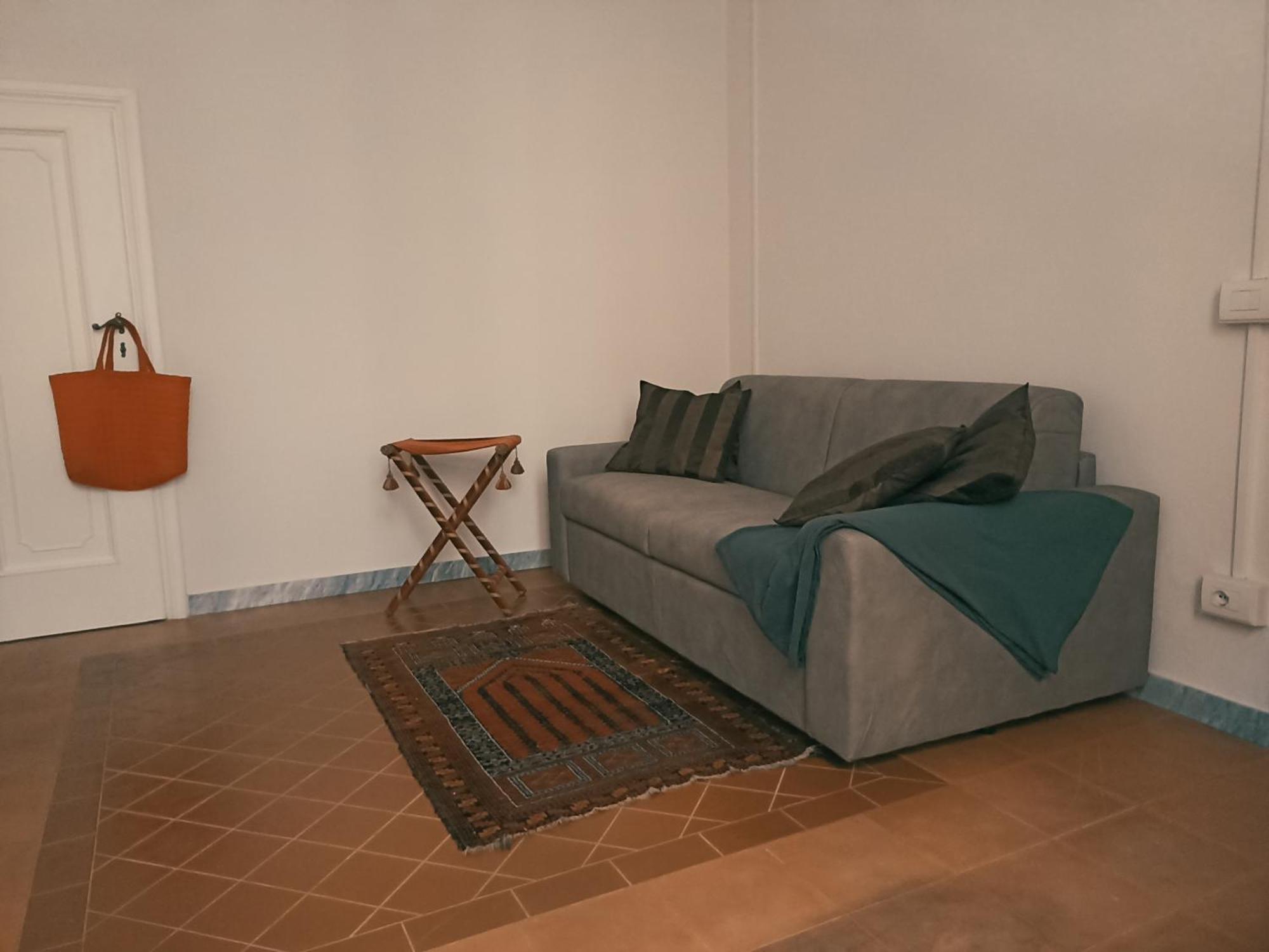 Gem In The City Center Of Lucca With Air Conditioning - Exclusive Ground Floor House Inside The Walls Close To Botanical Garden And Piazza San Martino Villa Bagian luar foto